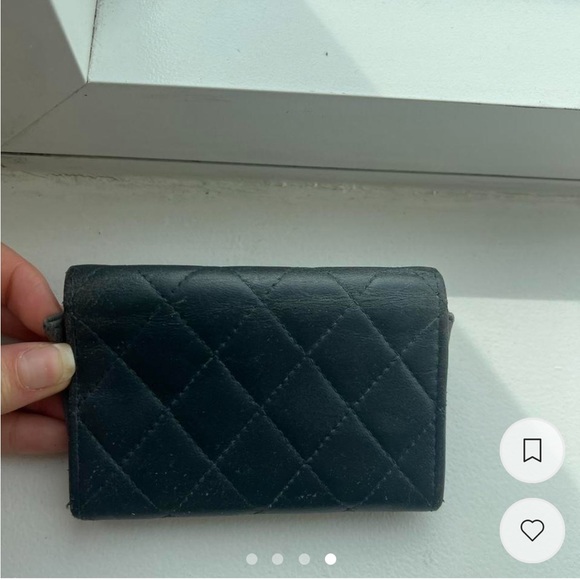 Vintage Chanel Periwinkle Folding Wallet - Picture 4 of 4